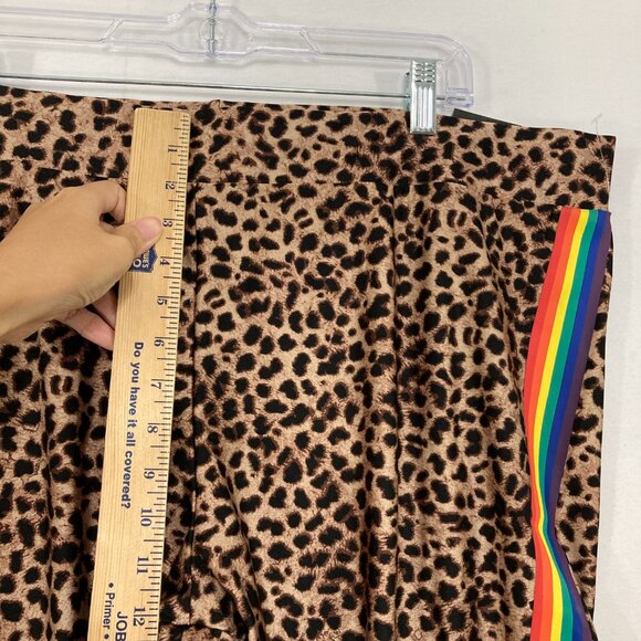 New Torrid size 4X Platinum Leopard Print & Rainbow Side Stripe Liquid Leggings - Picture 5 of 9